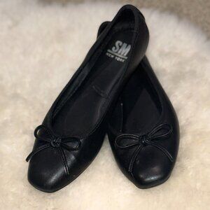 Steve Madden Black Ballet Flats with Bows